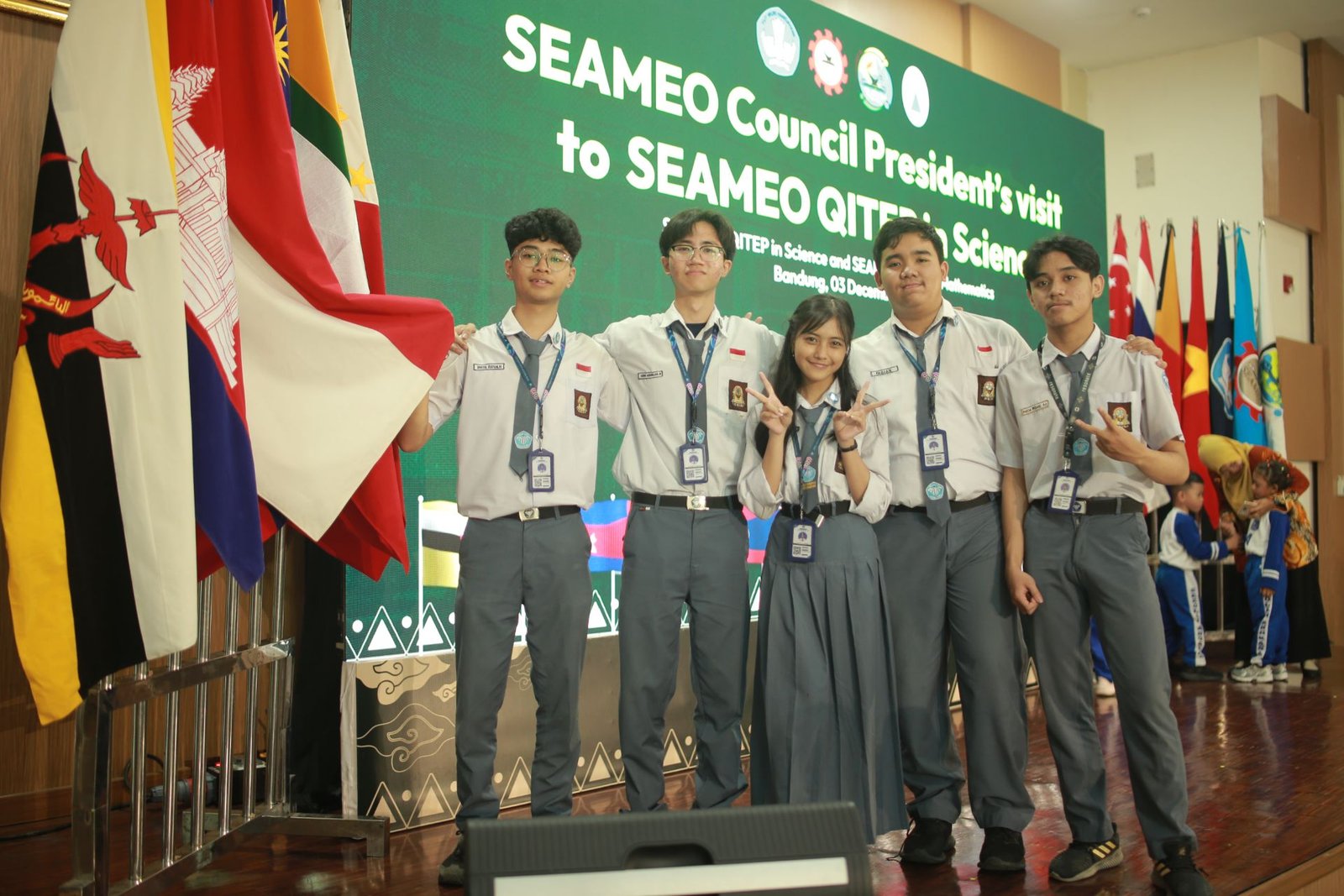 Evolusi Inovasi STEM SMAN 6 Bandung: Dari Pameran Smart Watering System hingga Pengembangan Keran Air Pintar Berbasis IoT bersama SEAQIS